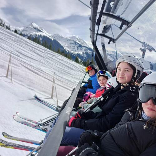 Skitage 2ac 2024